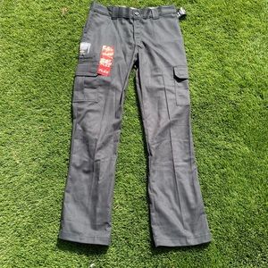 New Dickies Cargo pants (32x32)